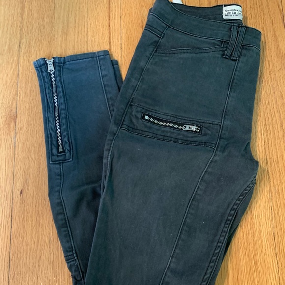 Skinny jeans - Picture 2 of 4